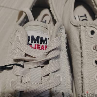 Tommy Hilfiger 36 and 37