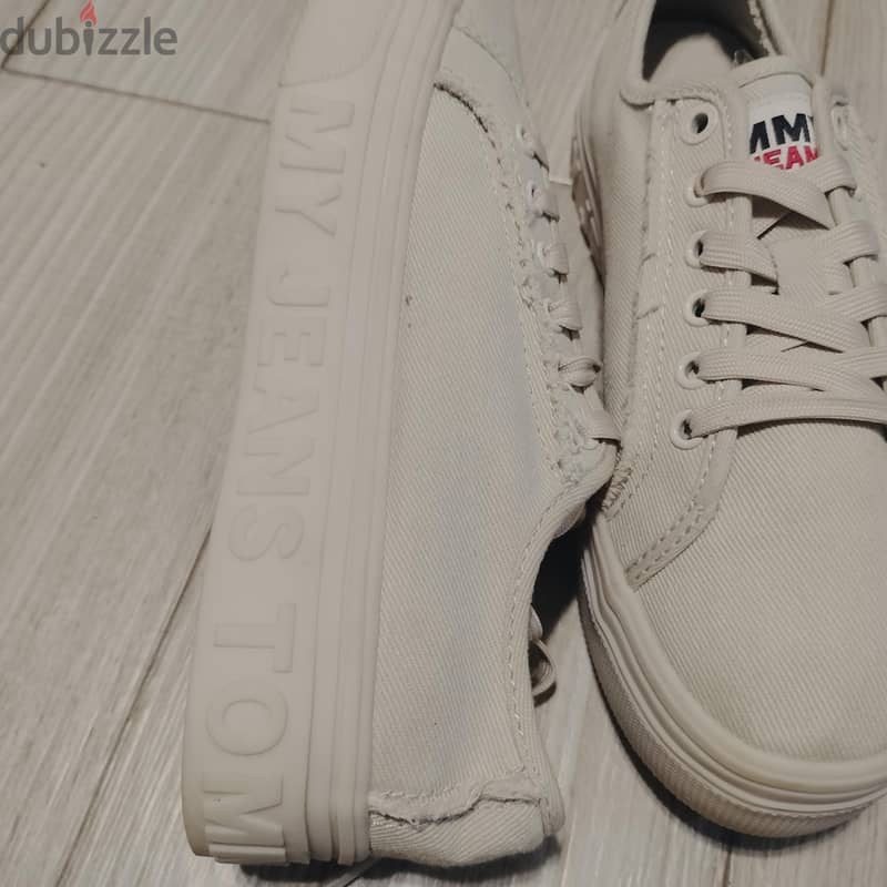 Tommy Hilfiger 36 and 37 5