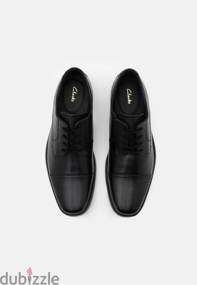 Clarks Classic Lace-ups Shoes