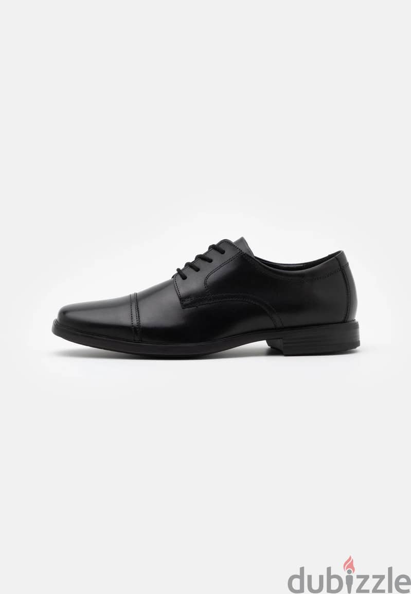 Clarks Classic Lace-ups Shoes 1