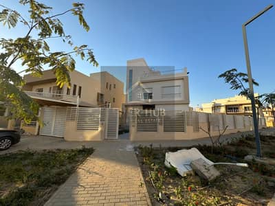 Luxury Corner Villa Grand Heights Compound Next to Mountain View Chill Out Park Modern Finish 653m Land Pool & Jacuzzi EGP 2M Price Reduction