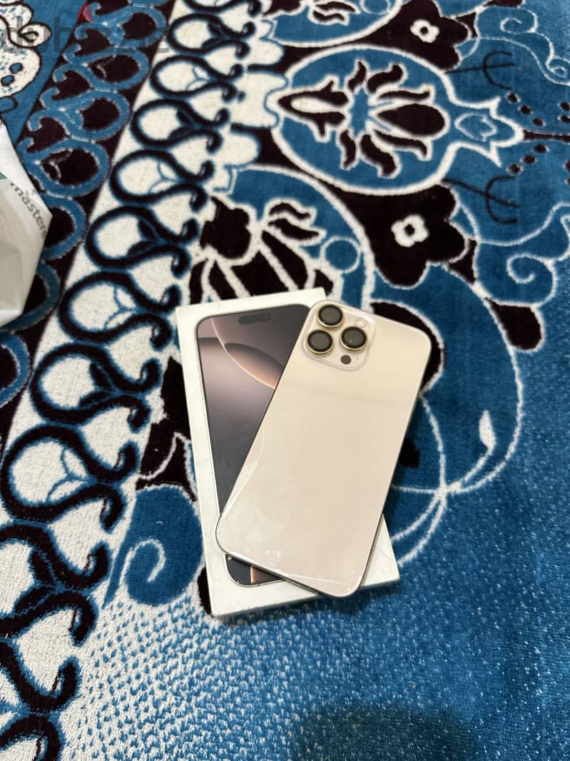 Apple - iPhone 16 Pro Max 2