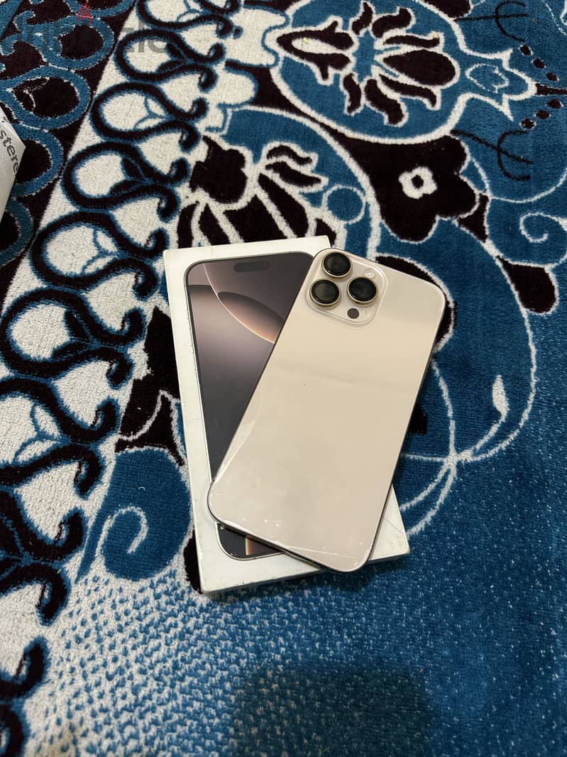 Apple - iPhone 16 Pro Max 3