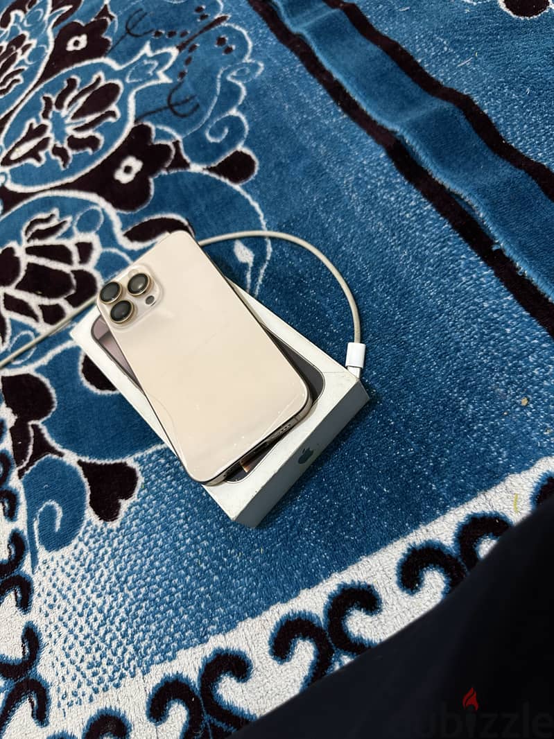 Apple - iPhone 16 Pro Max 4