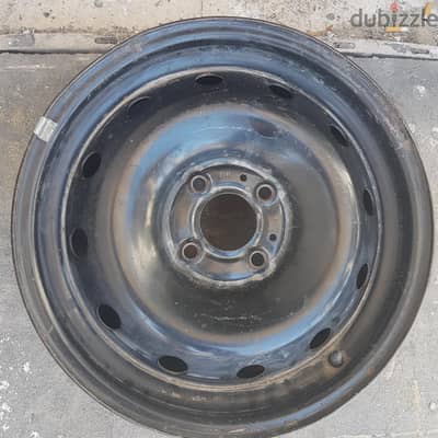 جنط اصلي رينو لوجان ١٥ بوصة