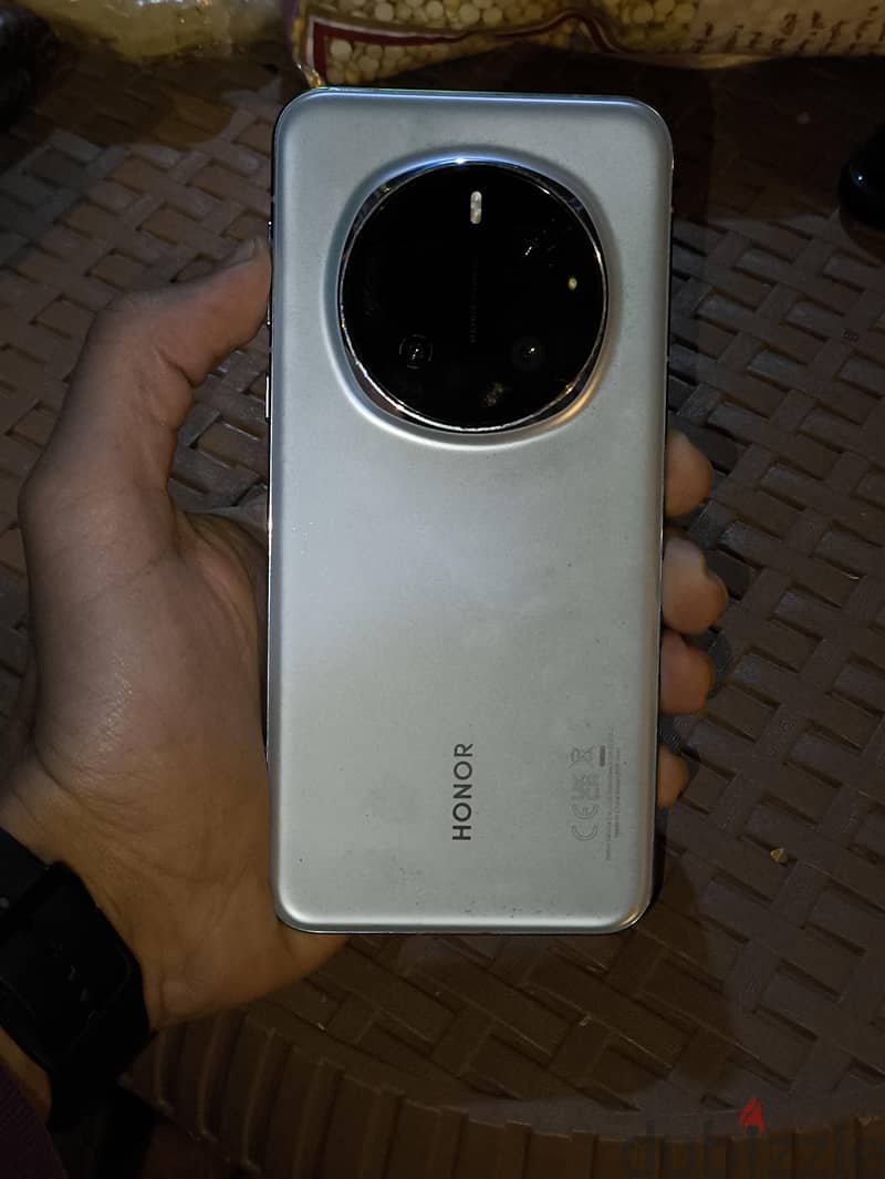 Honor Magic7 Pro 1