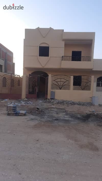 بيت للبيع بالحي السادس بمدينة بدر
