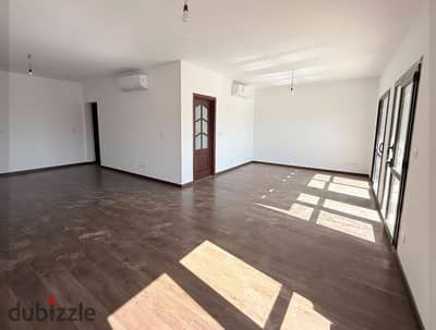 Unique apartment with Kitchen and Air Conditioners ready to move in Beverly Hills