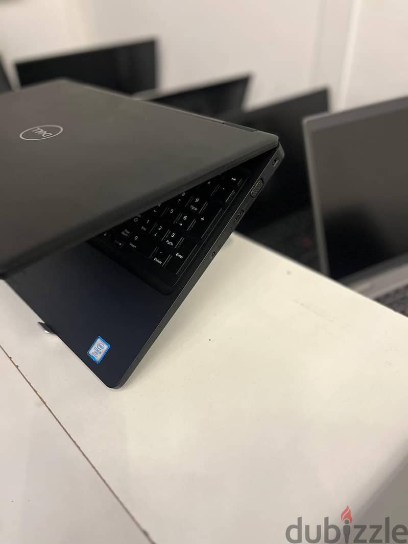 Dell latitude 5590 4