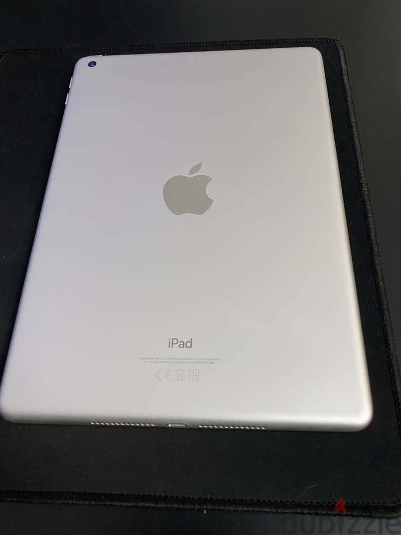Ipad 6th generation 32GB 1