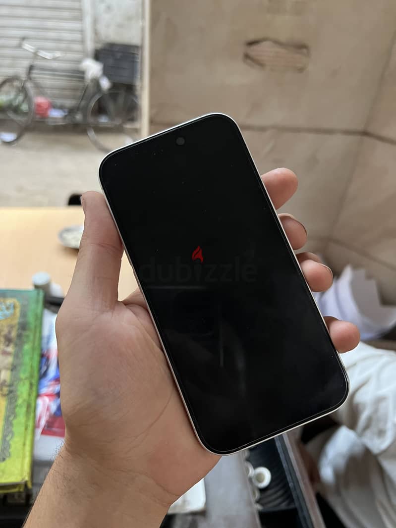 آبل - آيفون 16 1