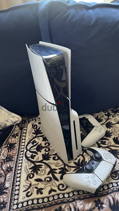 PS5 Slim 1TB Disc Edition - Excellent Condition + 2 Controllers