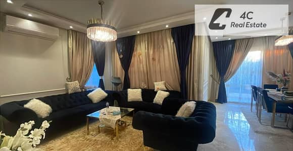 تاون هاوس corner تشطيب الترا سوبر لوكس-هايد بارك التجمع الخامس بجوار ميفيدا open view landscape بتقسيمه مميزه جاهز للمعاينه والسكن