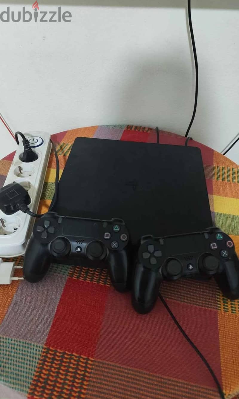 ps4 slim 2