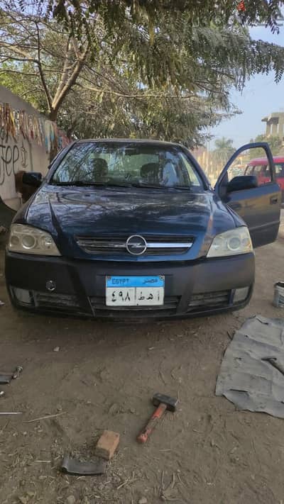 أوبل أسترا 2004
