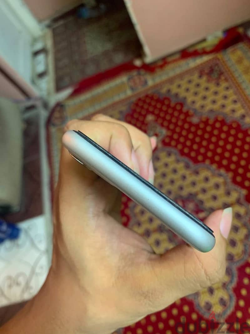 Apple - iPhone 11 3