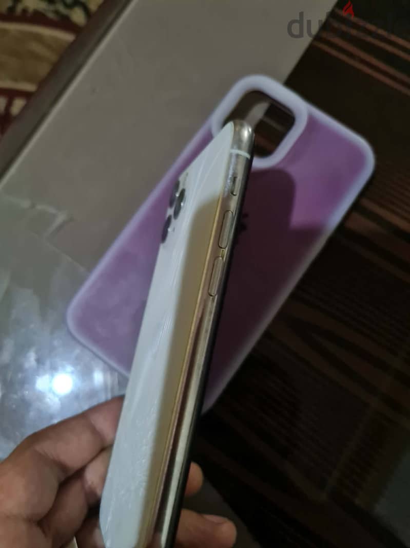 آبل - آيفون 11 برو 3