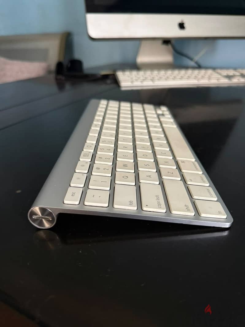 Apple keyboard 2