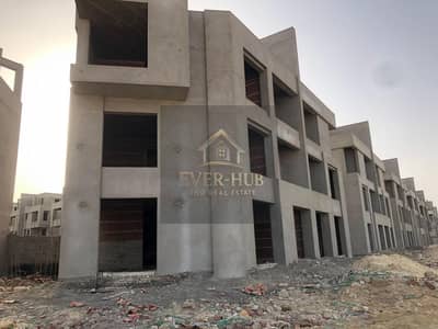 فرصة مميزة | توين هاوس فاخر للبيع في Zayard Elite – نيو زايد | 383م | 7 غرف | رووف | 13.3 مليون جنيه | أمام V-Levels مباشرة