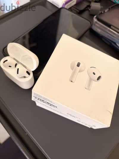 Apple AirPods 4