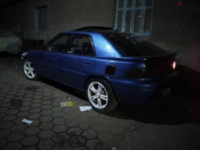 مازدا 323 1986
