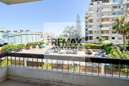 Apartment for sale | Al Mamoura Beach - Next to the amusement park 168 m²
