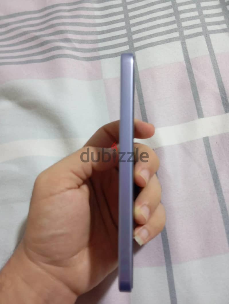OPPO F15 4