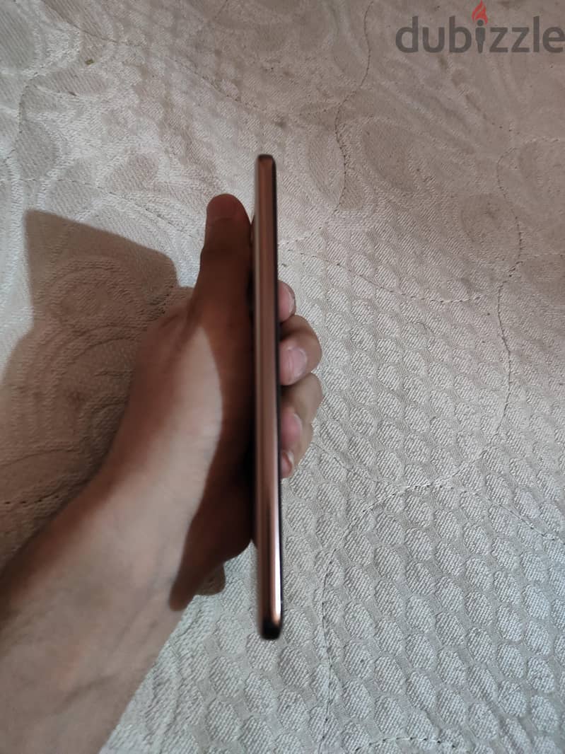 فيفو V60 7
