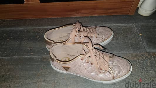 شوز guess مقاس ٣٨ من امريكا