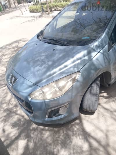 Peugeot 308 2012