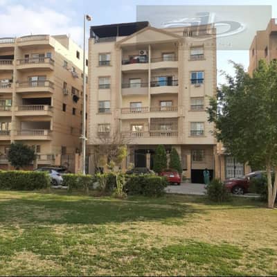 دوبلكس للبيع في البنفسج عمارات | موقع متميز جدًا  موقع استثنائي على تقاطع شارع التسعين الشمالي مع محور محمد نجيب، وبجوار كارفور ومارفي مول.