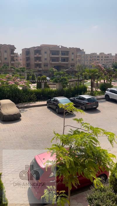 شقة 2 غرفة للإيجار بفيو جاردن ومطبخ راكب في كمبوند سكن التجمع الخامس