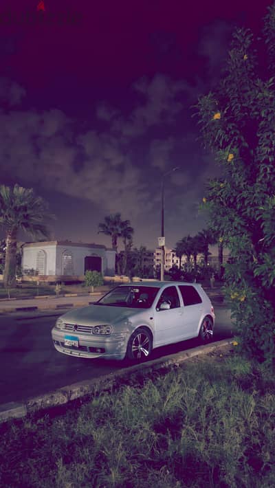 فولكسفاغن جولف 2000