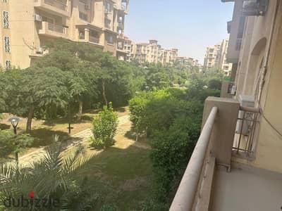 Apartment for sale in Madinaty B3 area 270m prime location just steps away from the sports club and South Park and close to all services, a wonderful opportunity for living and investment.