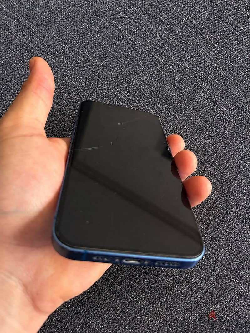 Apple - iPhone 13 2