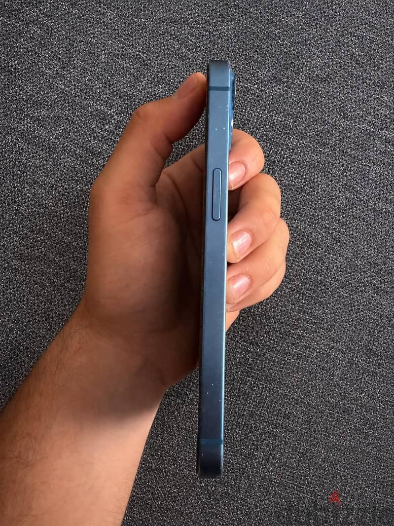 Apple - iPhone 13 5