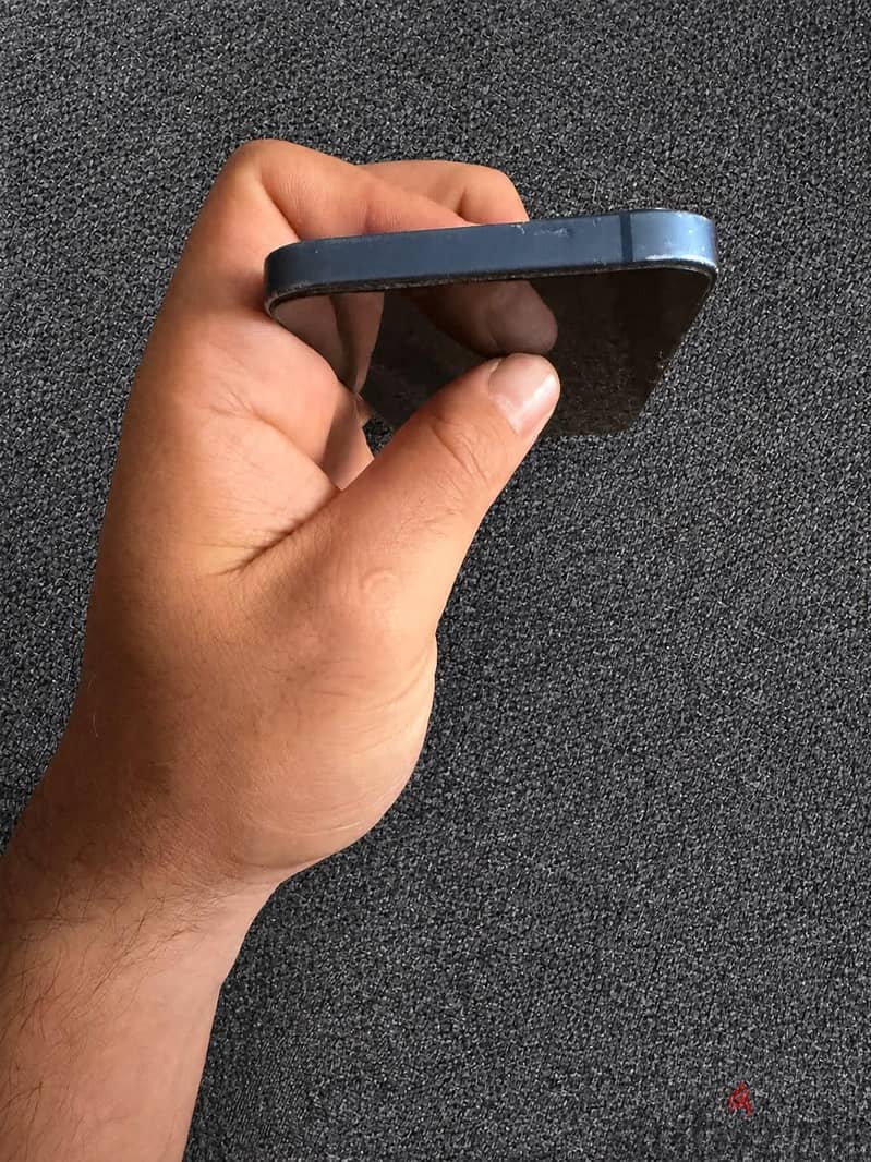 Apple - iPhone 13 7