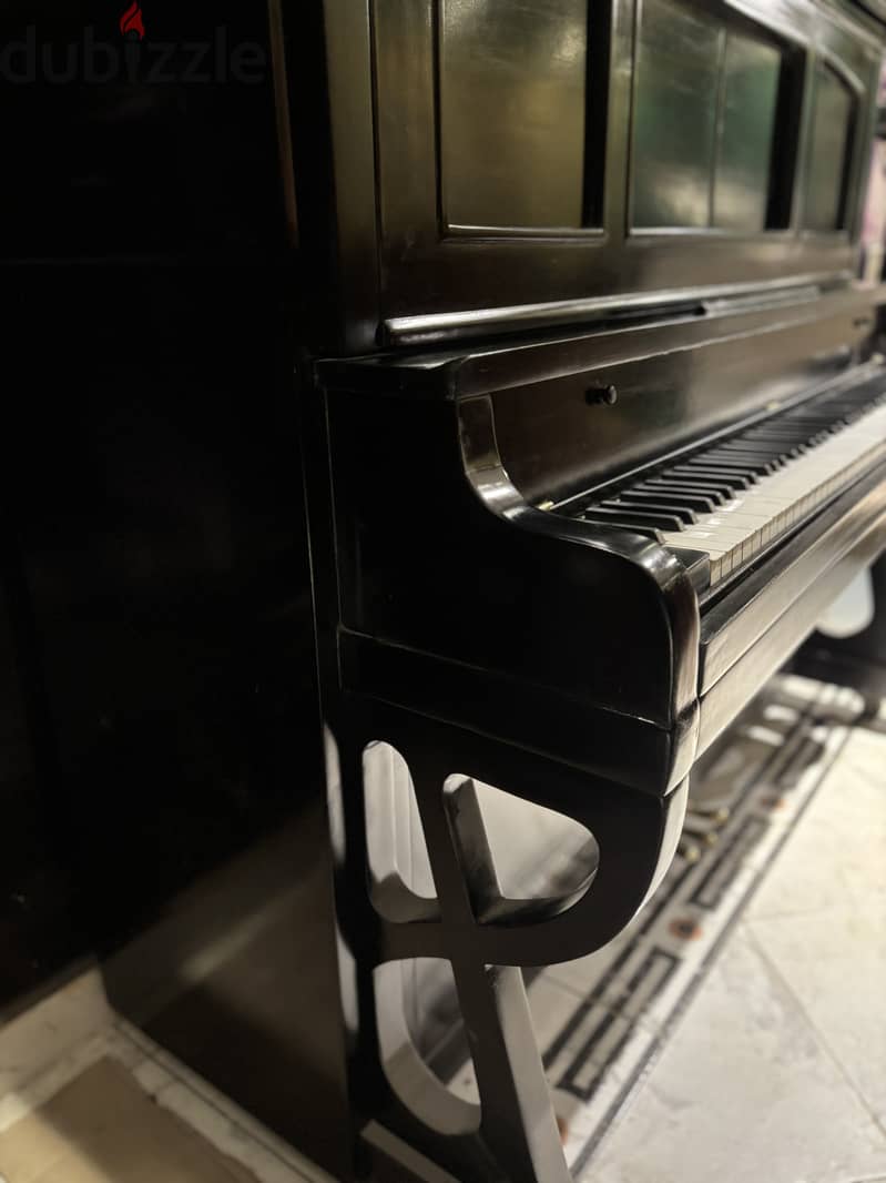 Piano milton 4