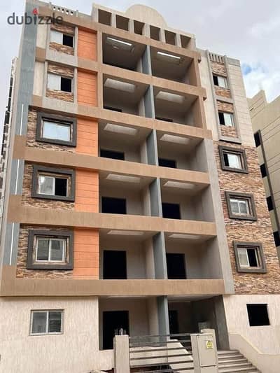 للبيع شقة 155 متر الدور التاني عماره مباني حديثة برخصه في افضل موقع في العجمي البيطاش بيانكي فيو رائع علي فيلات