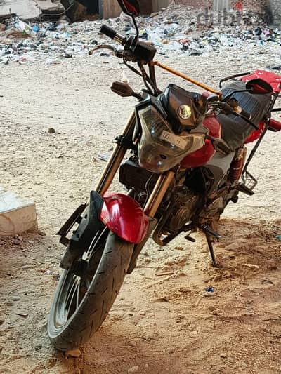 بنيلي 200