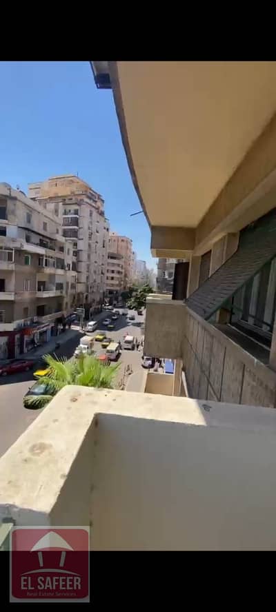 شقه للايجار السكني 140م ب فلمنج على شارع ابو قير الرئيسي