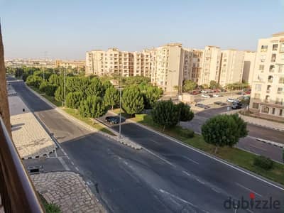 Price of a unit for sale in Madinaty, an apartment of 245 meters on the B1, fourth floor, main street view and garden