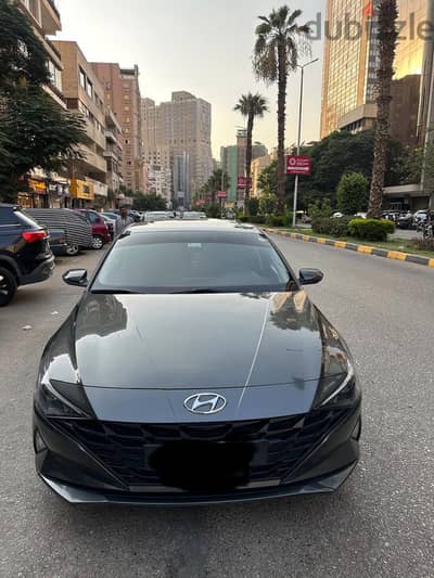 هيونداي إلينترا 2022