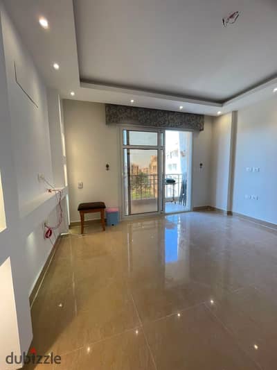 Apartment for rent in Madinaty B7, directly on services