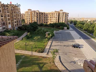 Apartment for sale in Madinaty 246 meters in b1 overlooking garden view and street commercial price