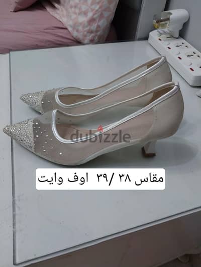 احذيه حريمي المقاس مكتوب عليهم اغلبهم براند.