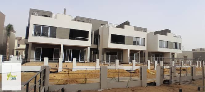 فيو مفتوح تاون هاوس للبيع بالتقسيط في بالم هيلز القاهرة الجديدة Palm Hills New Cairo