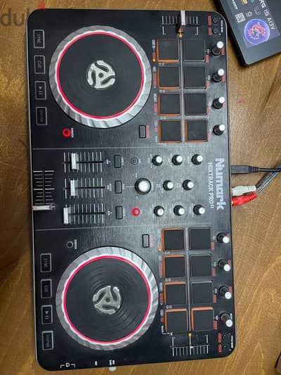 Numark mix track proll DJ controller