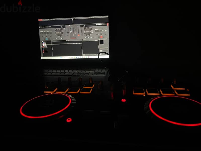 Numark mix track proll DJ controller 1
