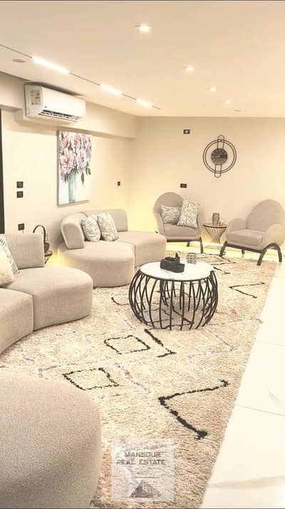 Apartment like a palace for sale fully furnished in the finest streets of Heliopolis, Abu Bakr Al-Siddiq Main Street, 255 square meters, constructed in 2024 with a garage share.